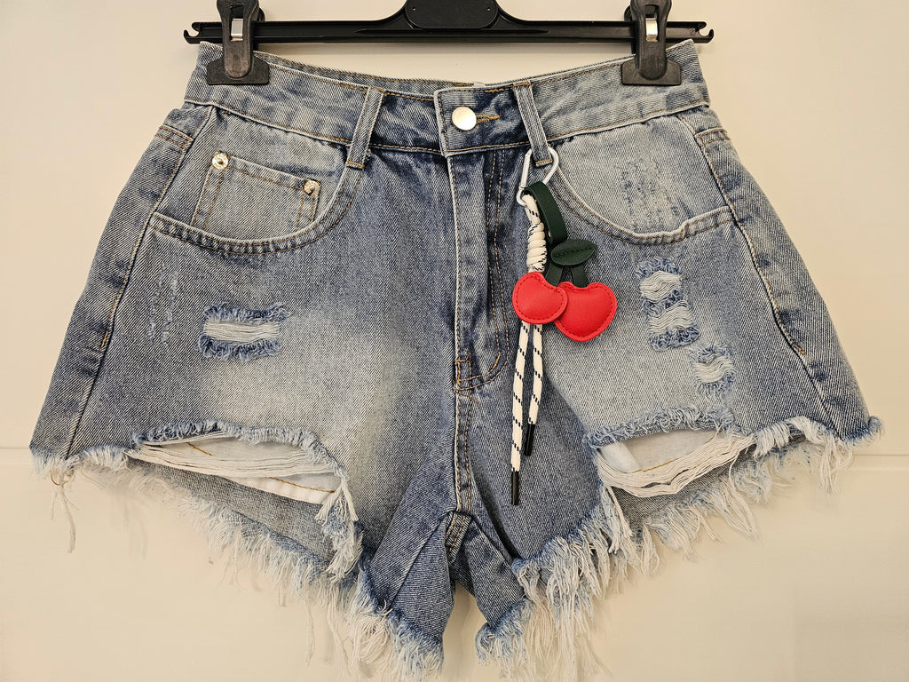 Jeans Shorts Cherry