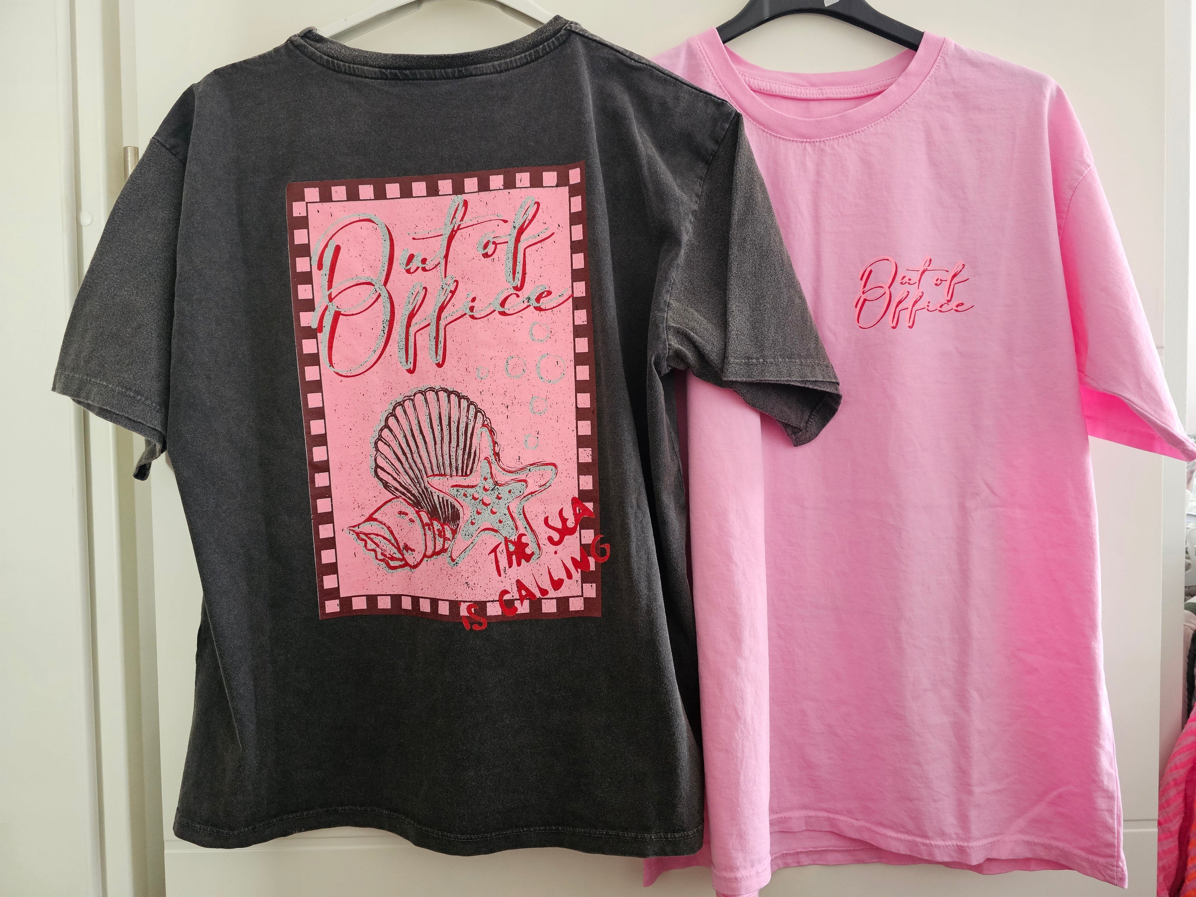 T-Shirt Out of Office